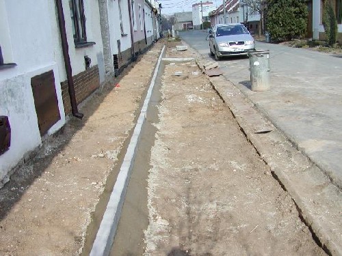 Oprava chodníků v&nbsp;ulici Tichá